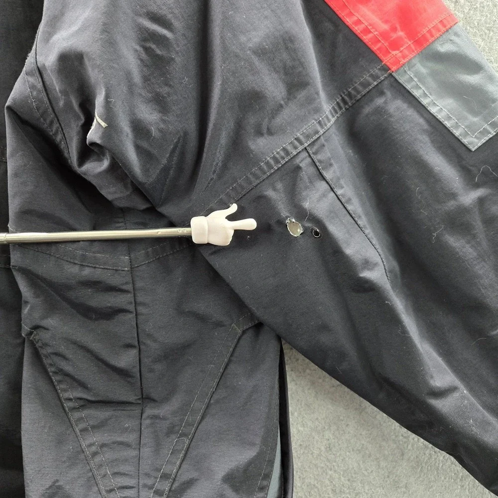 Burton Men Jacket L Black Coating Nylon Polyurethane Snowboarding Ski READ